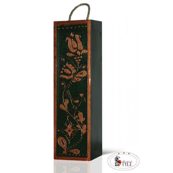 Smaragd Varázs – Bortartó zöld arany díszítéssel