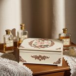 Kincses ládika rózsaarany díszítéssel