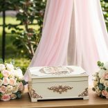 Kincses ládika rózsaarany díszítéssel