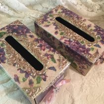 Zsebkendőtartó doboz