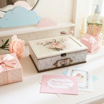 Rózsás tükrös fadoboz