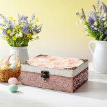 Ékszertartó magnólia mintával