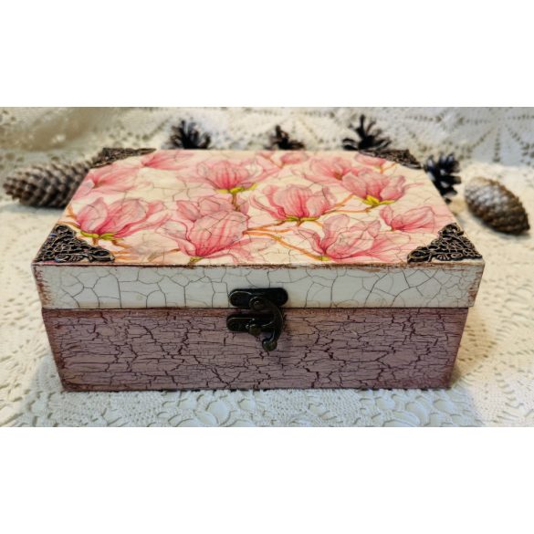 Ékszertartó magnólia mintával