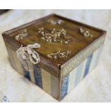 „Időtlen Elegancia” – Antikolt Kézműves Emlékőrző Doboz