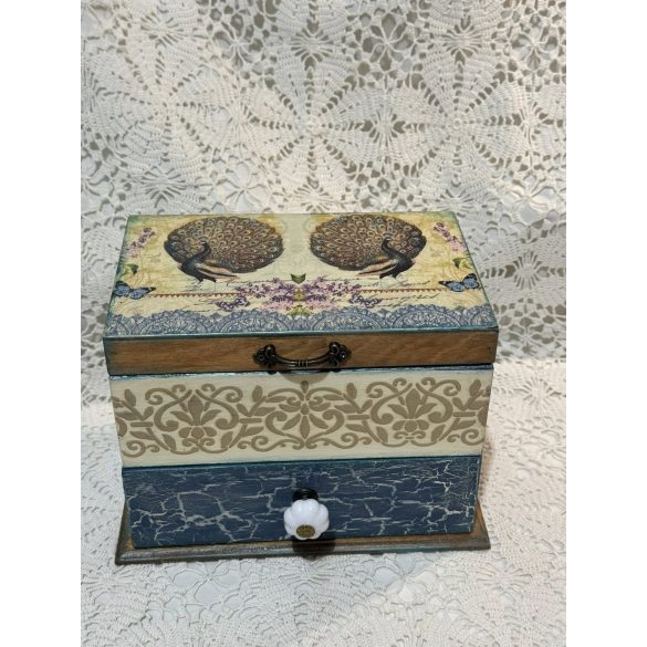 Provence Álma – romantikus emeletes fa ékszerdoboz