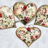 Fa Szívecske Blooming Opulence mintával díszítve
