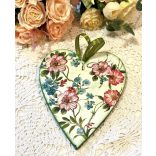 Nagy Fa Szívecske Tavaszi mintával díszítve