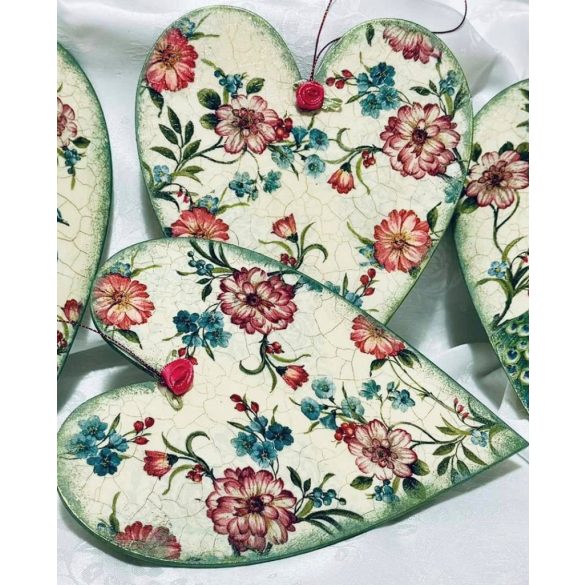 Nagy Fa Szívecske Tavaszi mintával díszítve